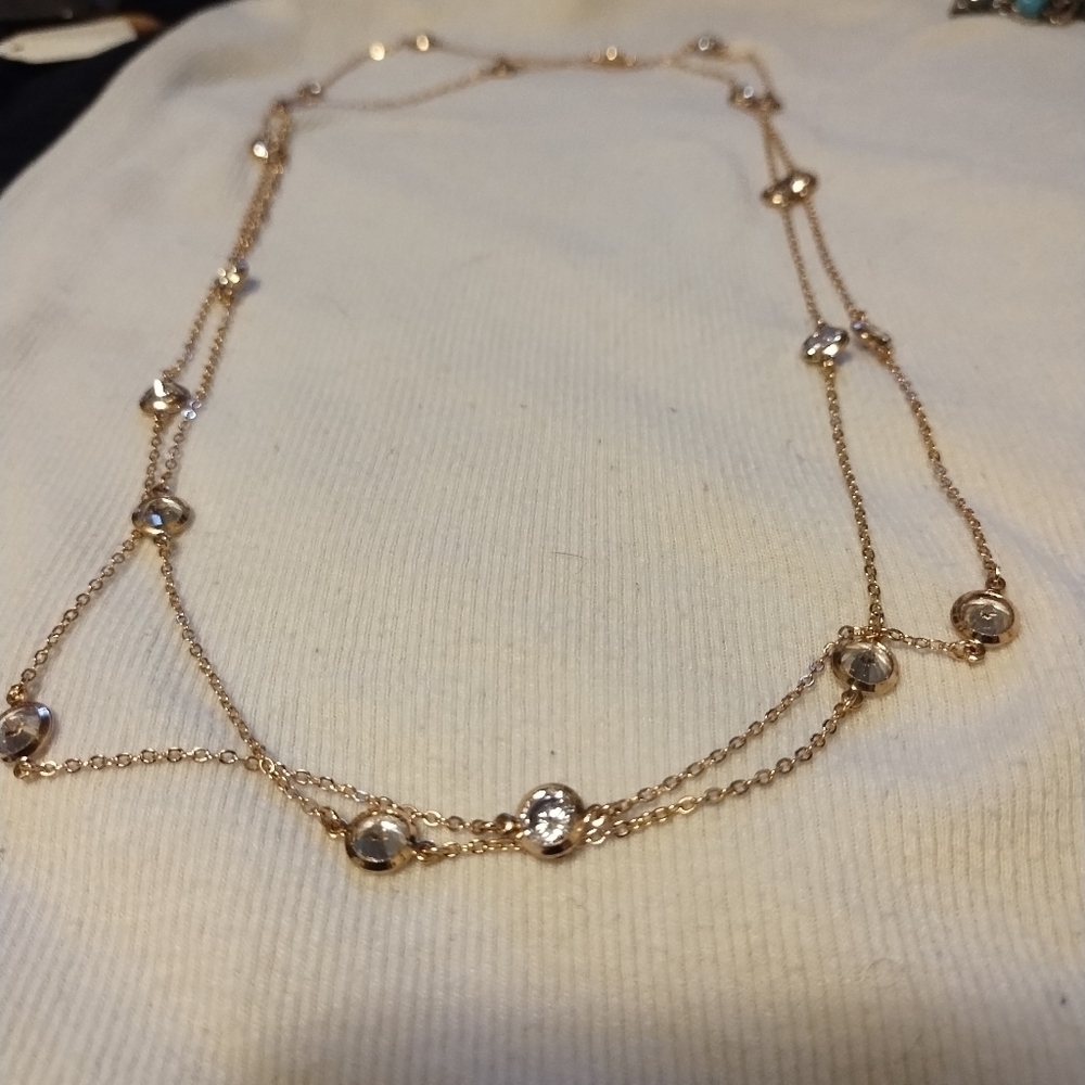 Set Of 3 Station Style Necklaces And A Bracelet - Picture 5 of 10